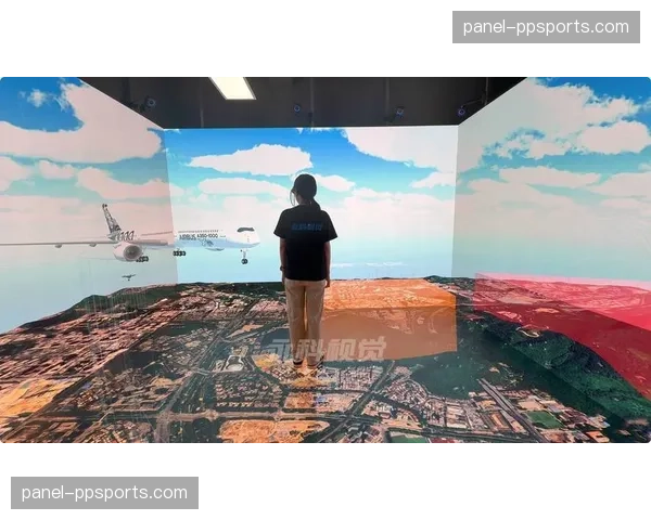 全向视角摄像头在核心区域密集排布，为回放系统提供了更丰富的空间维度