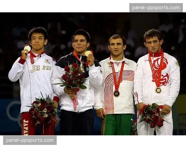 泛美锦标赛:古巴队强势回归,夺得男子自由式团体冠军。 泛美锦标赛:古巴队强势回归,夺得男子自由式团体冠军。